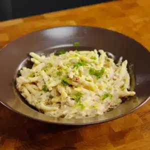 Champagne &amp; Hummus Strozzapreti